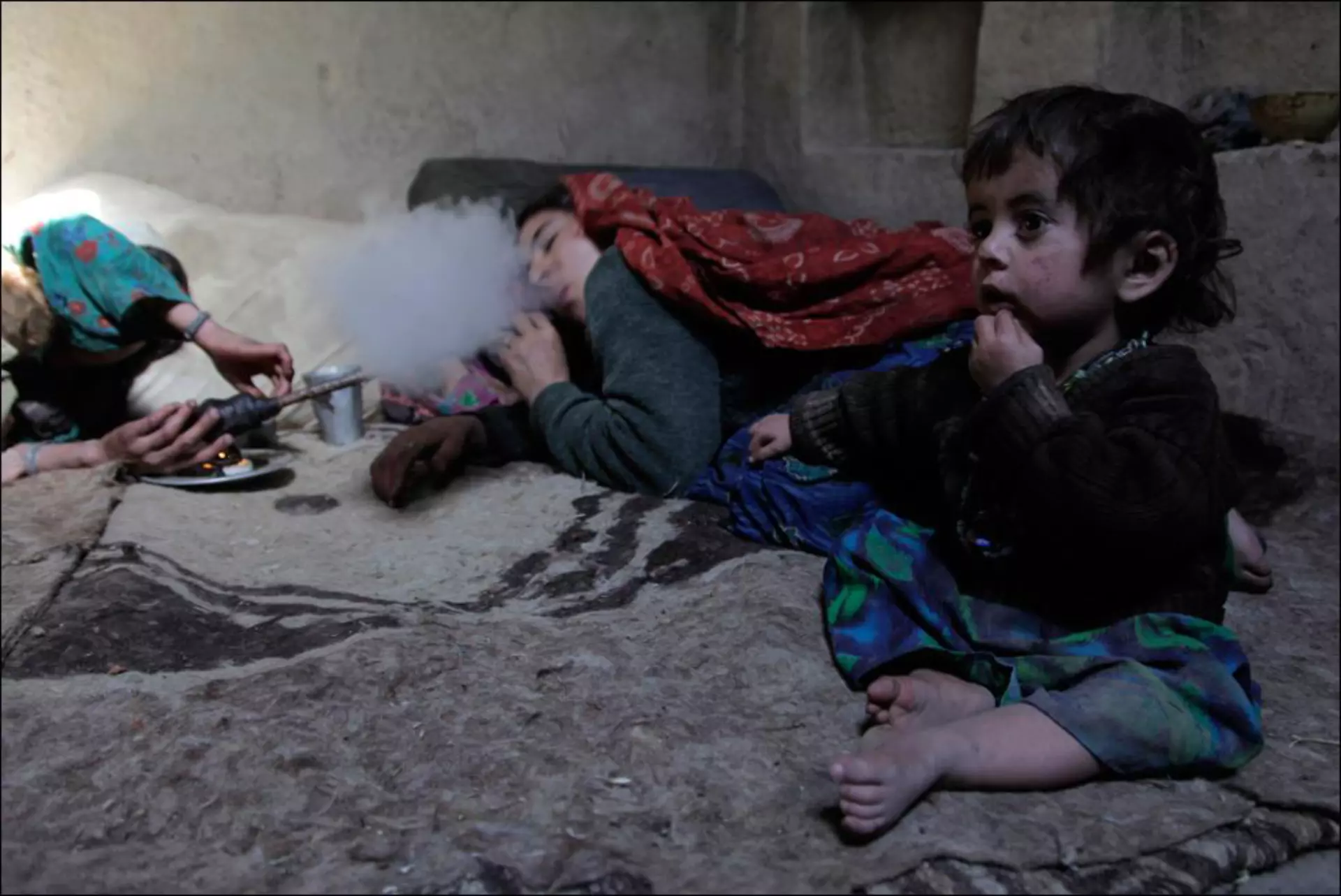 Афганистан опиумные наркоманы